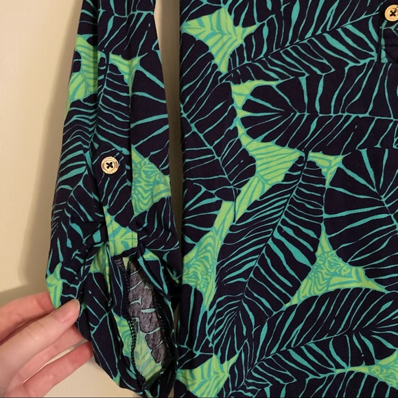 Leaf print green Lilly Pulitzer shirt - Picture 3 of 5